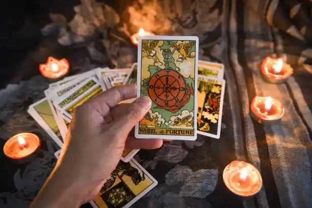 tarot cards North Brentwood